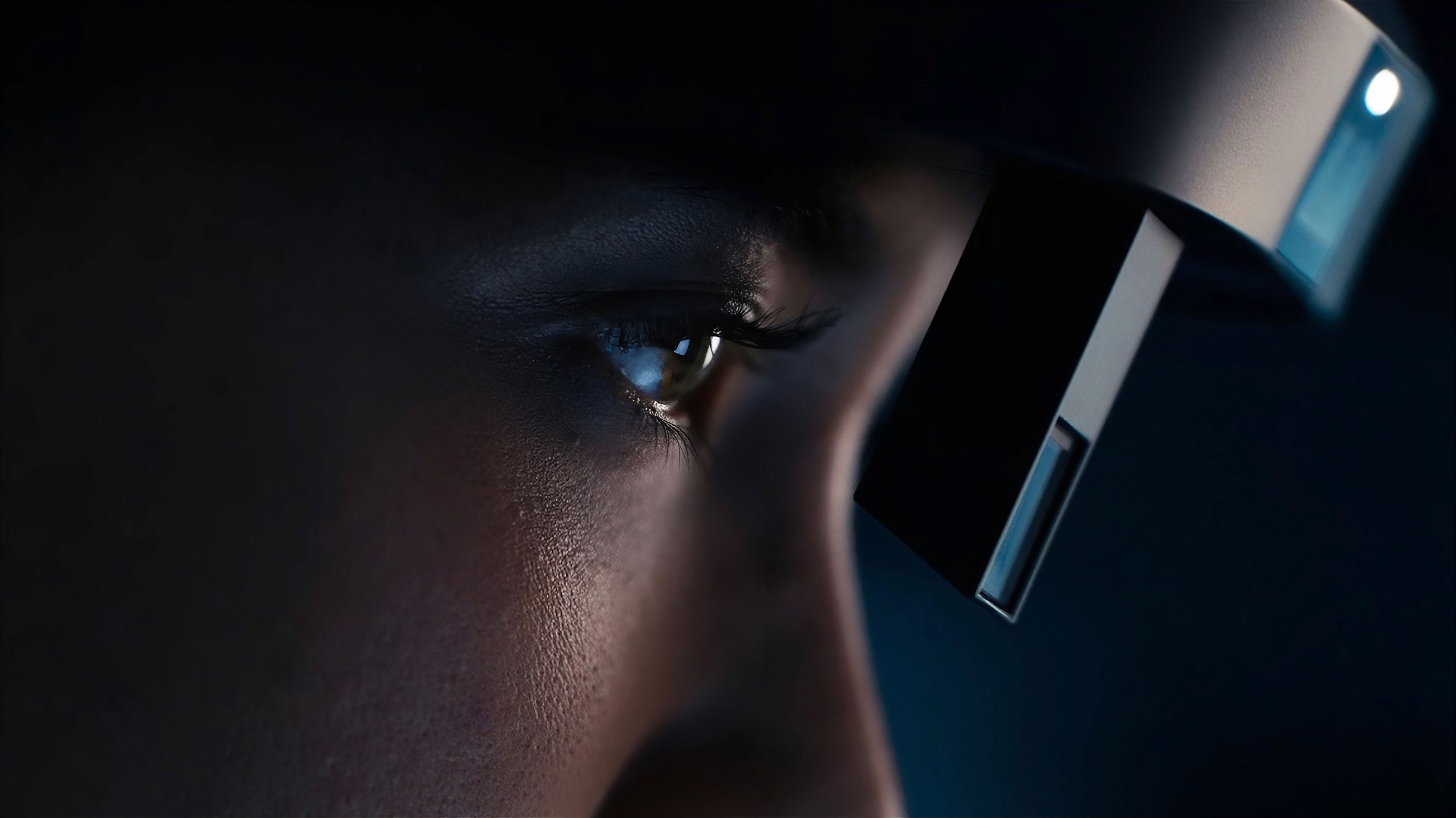 RealWear Arc 3 — see-through precision display